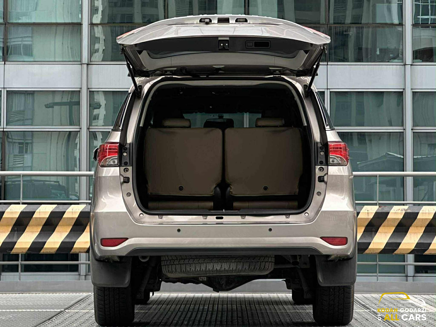 2017 Toyota Fortuner 4x2 G, Automatic, Gas
