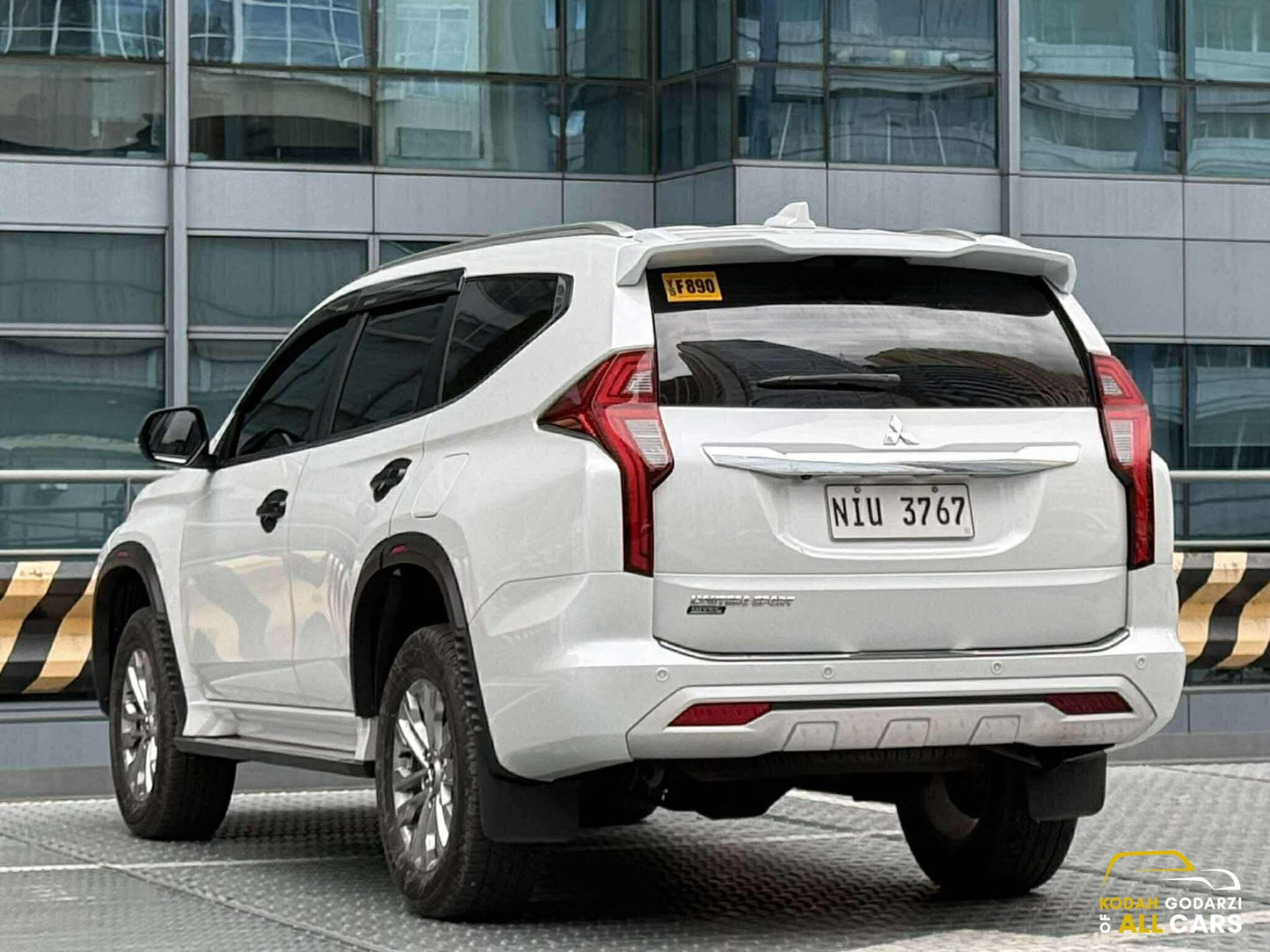2024 Mitsubishi Montero GLX 2.5, Manual, Diesel