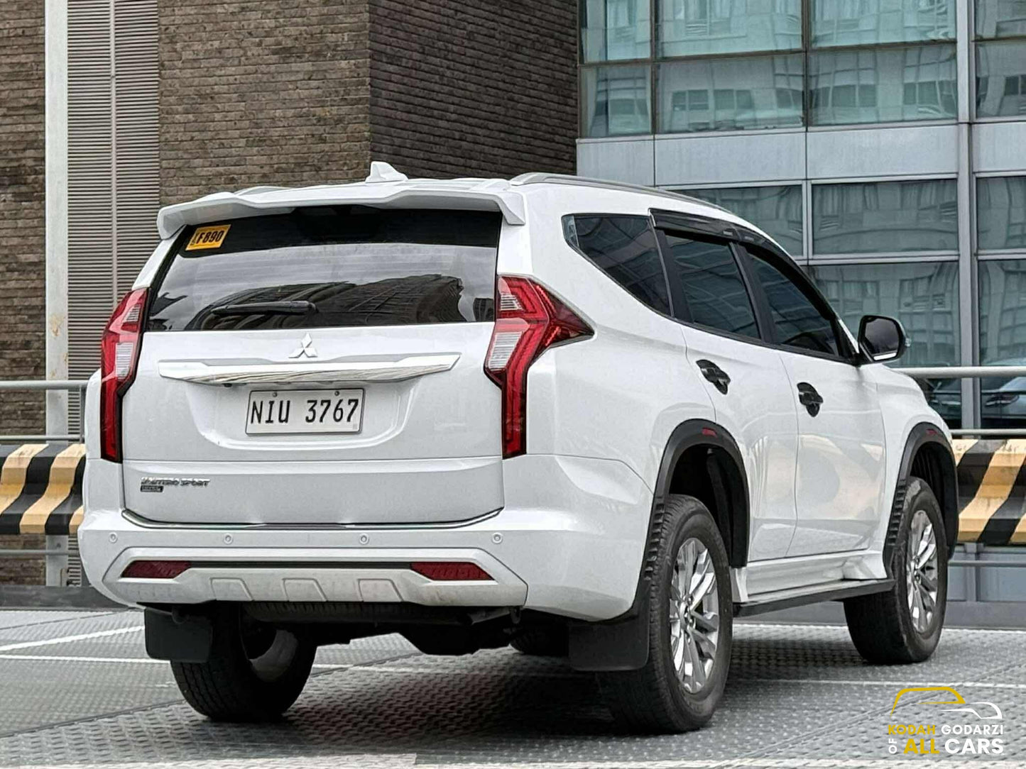 2024 Mitsubishi Montero GLX 2.5, Manual, Diesel