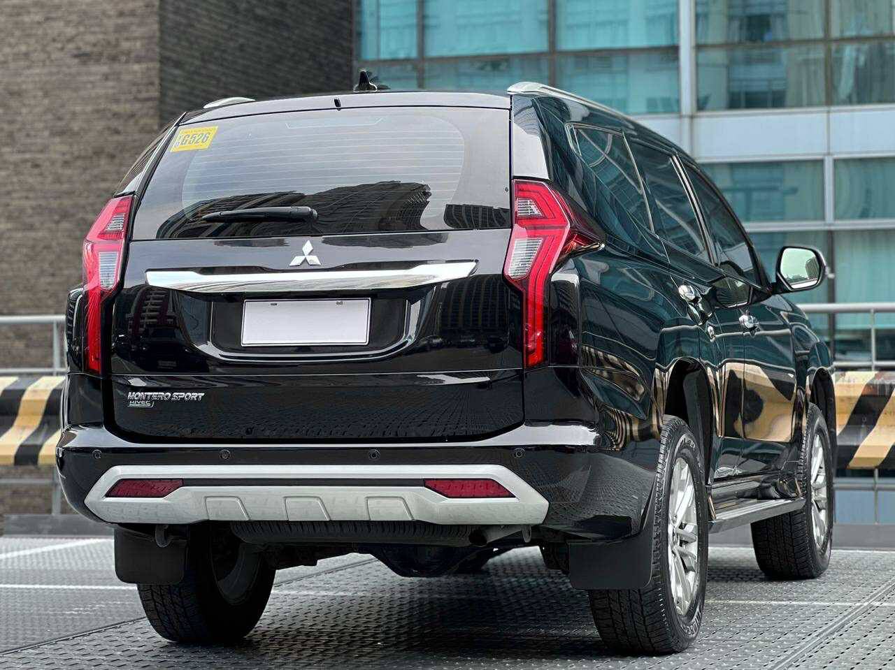 2022 Mitsubishi Montero GLX 4x2, Manual, Diesel