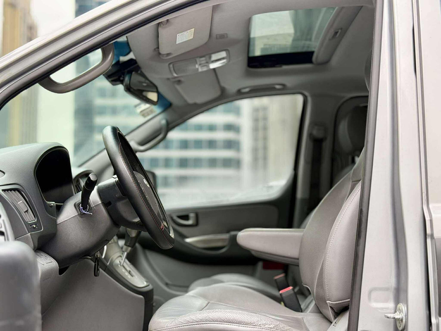 2015 Hyundai Grand Starex HVX 2.5, Automatic, Diesel
