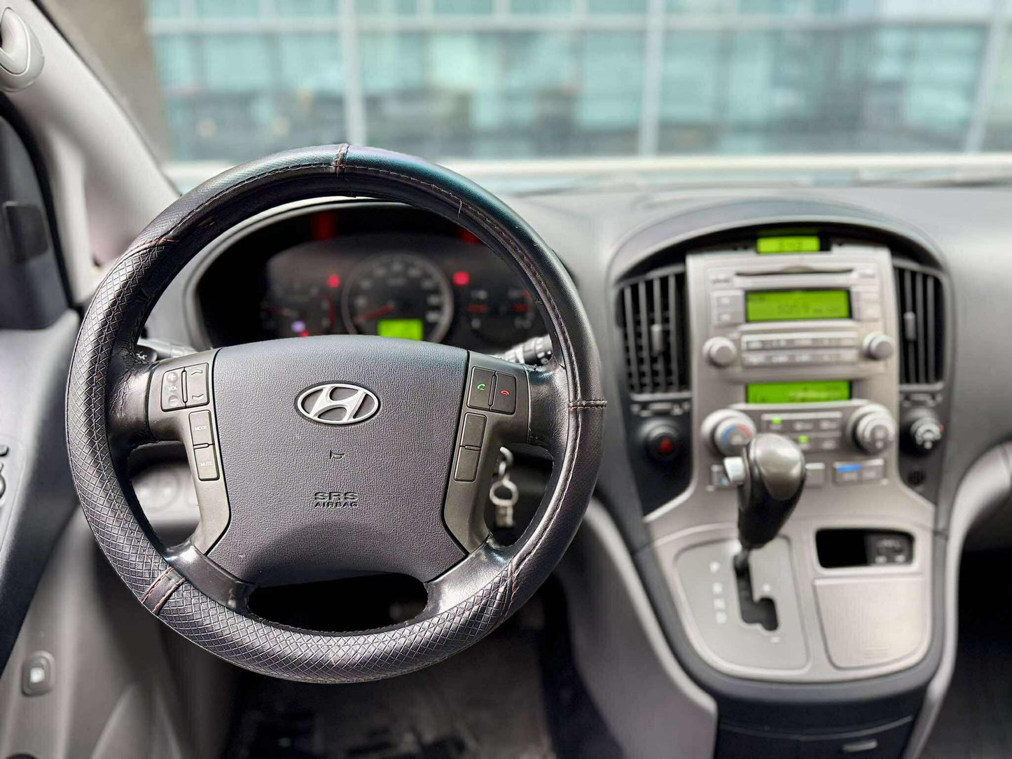 2015 Hyundai Grand Starex HVX 2.5, Automatic, Diesel