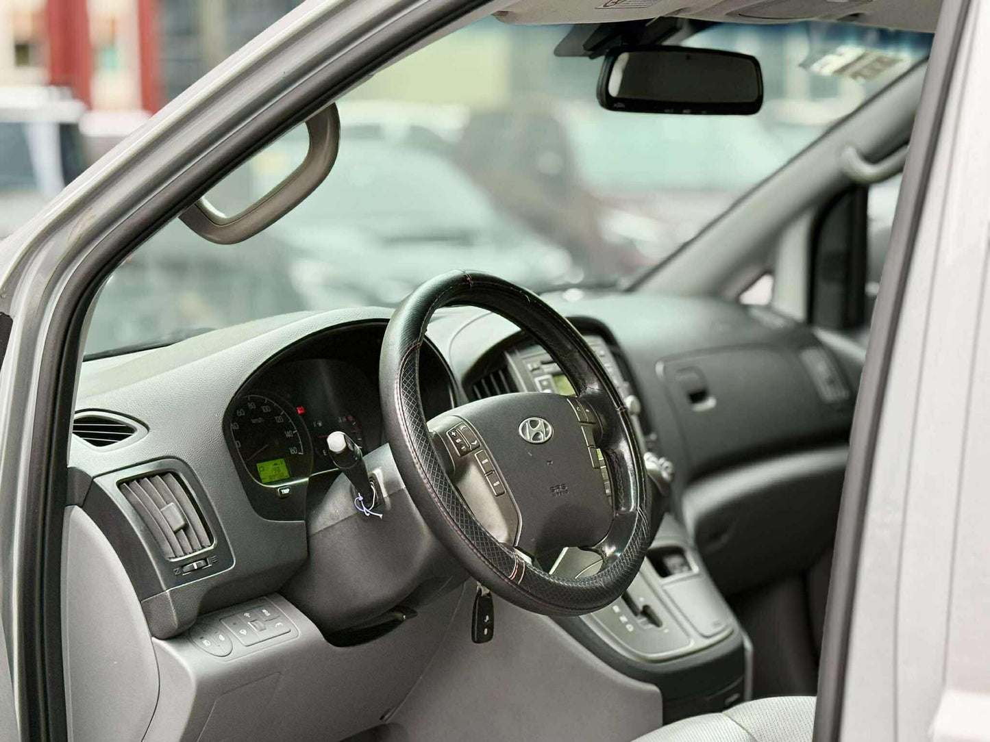 2015 Hyundai Grand Starex HVX 2.5, Automatic, Diesel