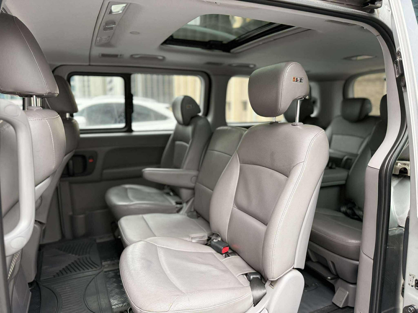 2015 Hyundai Grand Starex HVX 2.5, Automatic, Diesel