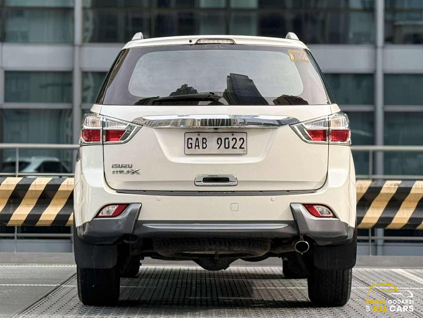 2017 Isuzu MUX LSA 4x2 2.5, Automatic, Diesel