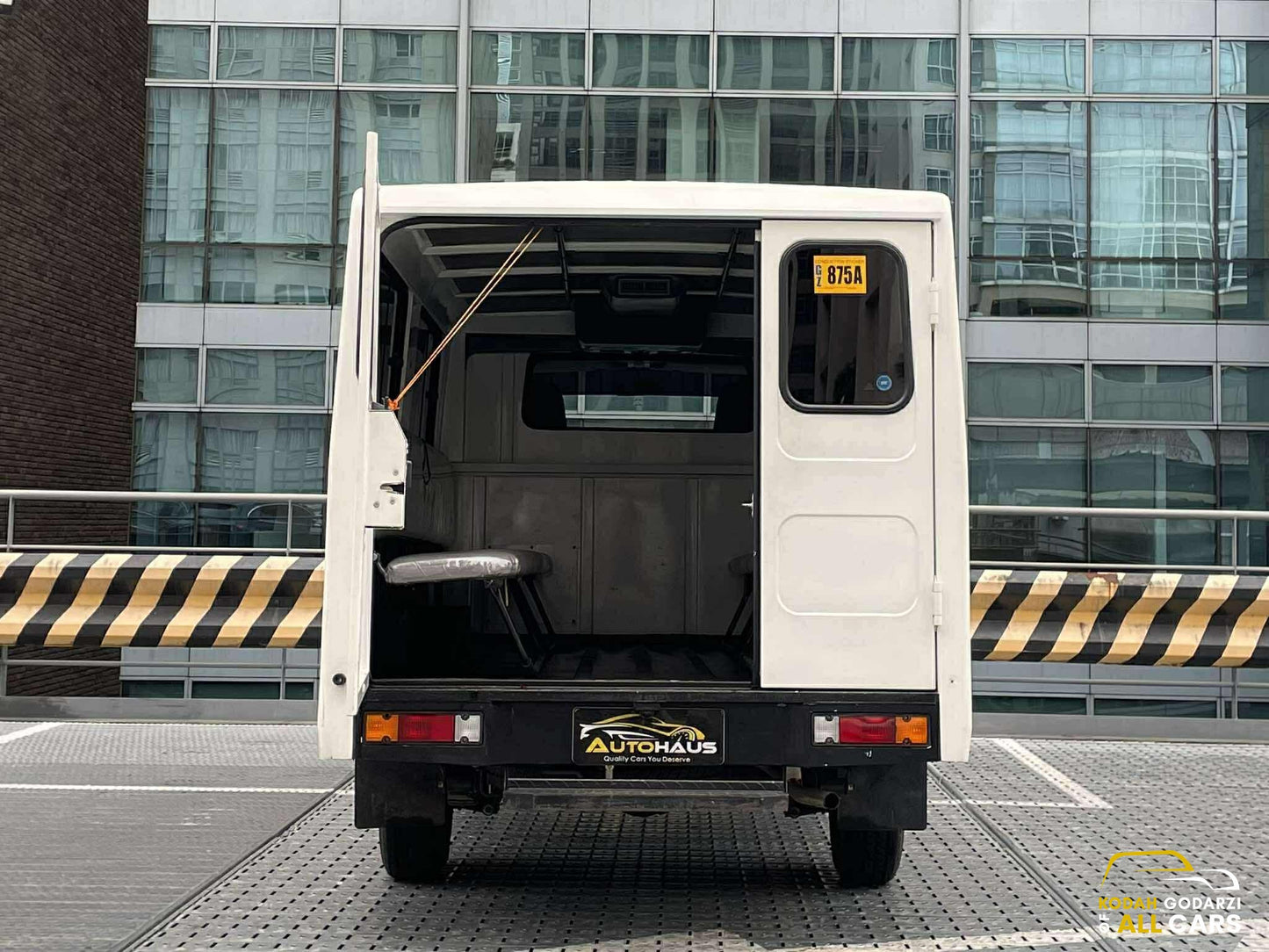 2025 Mitsubishi L300 2.2D FB Body Dual Ac, Manual, Diesel