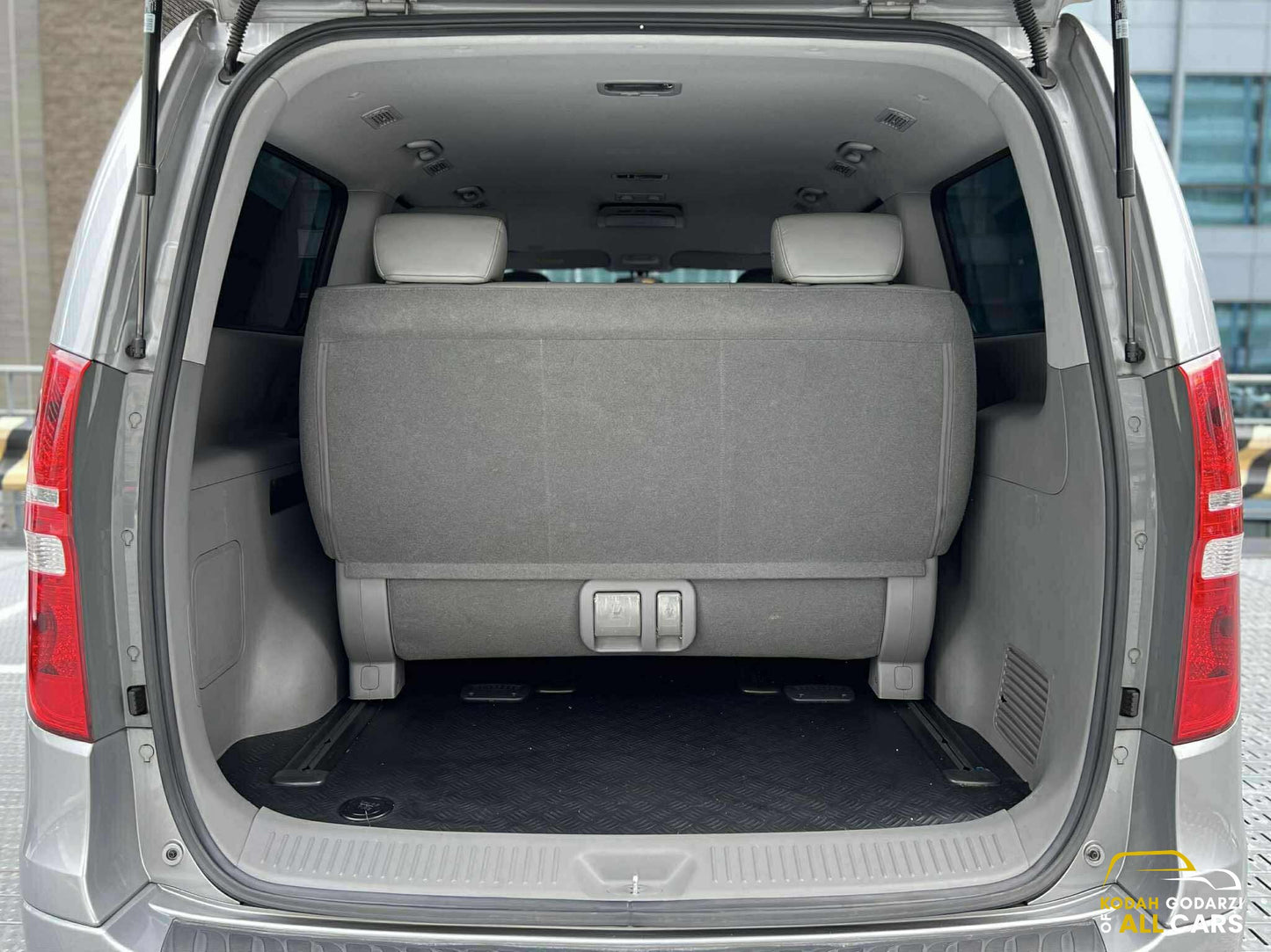 2018 Hyundai Grand Starex Modern 2.5L, Automatic, Diesel