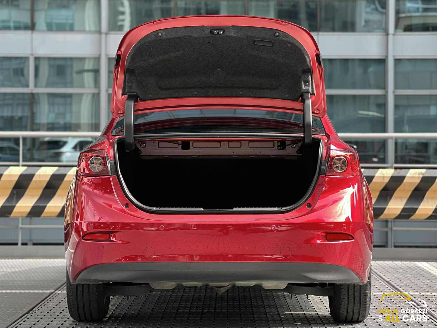 2019 Mazda 3 Sedan 1.5, Automatic, Gas