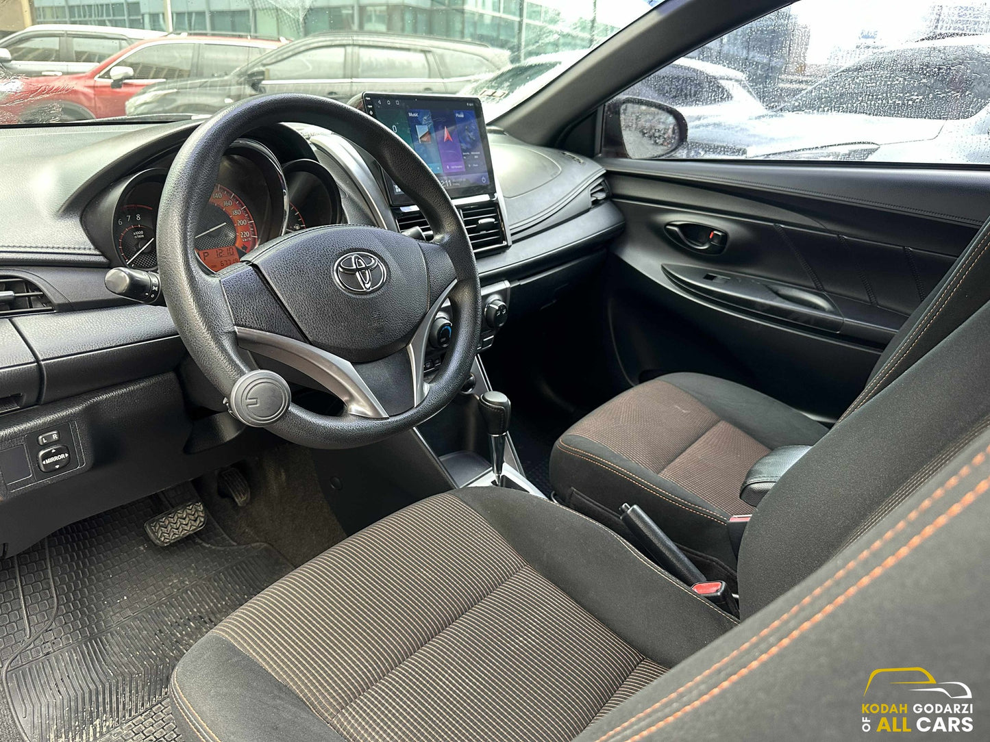 2015 Toyota Yaris 1.3 E, Automatic, Gas