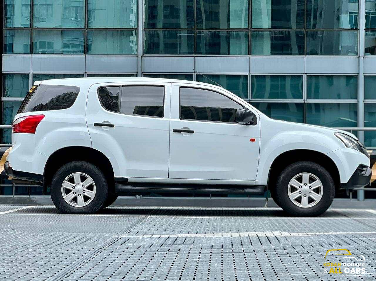 2016 Isuzu MUX 2.5 LS 4x2, Manual, Diesel