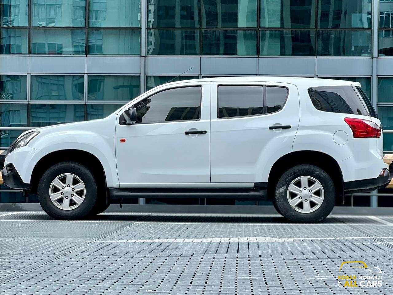 2016 Isuzu MUX 2.5 LS 4x2, Manual, Diesel