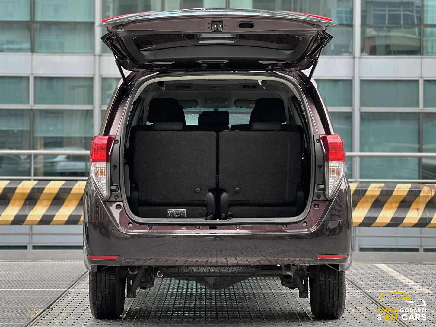 2025 Toyota Innova 2.8 XE, Automatic, Diesel