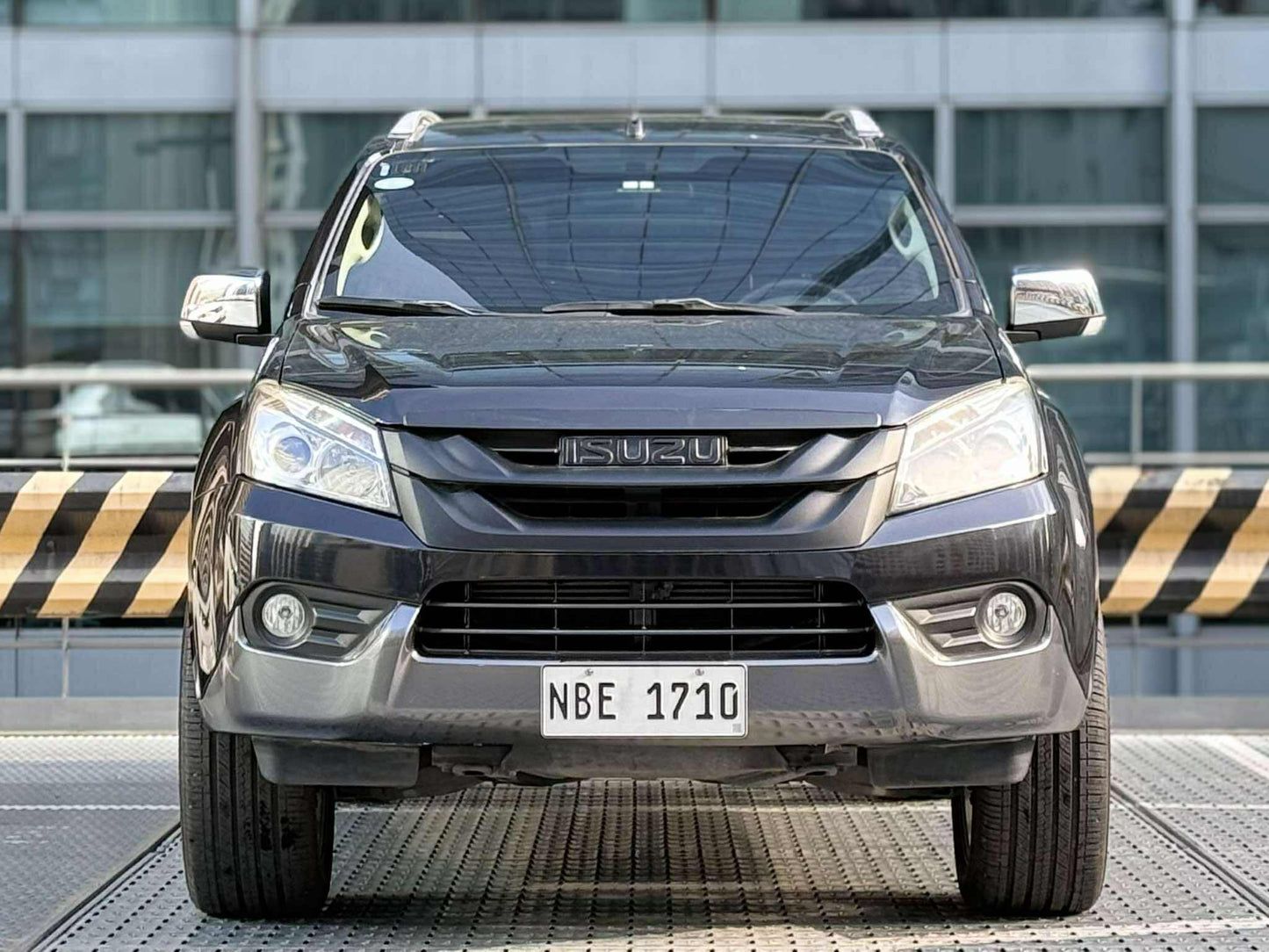 2018 Isuzu MUX LSA 4x2 2.5, Manual, Diesel