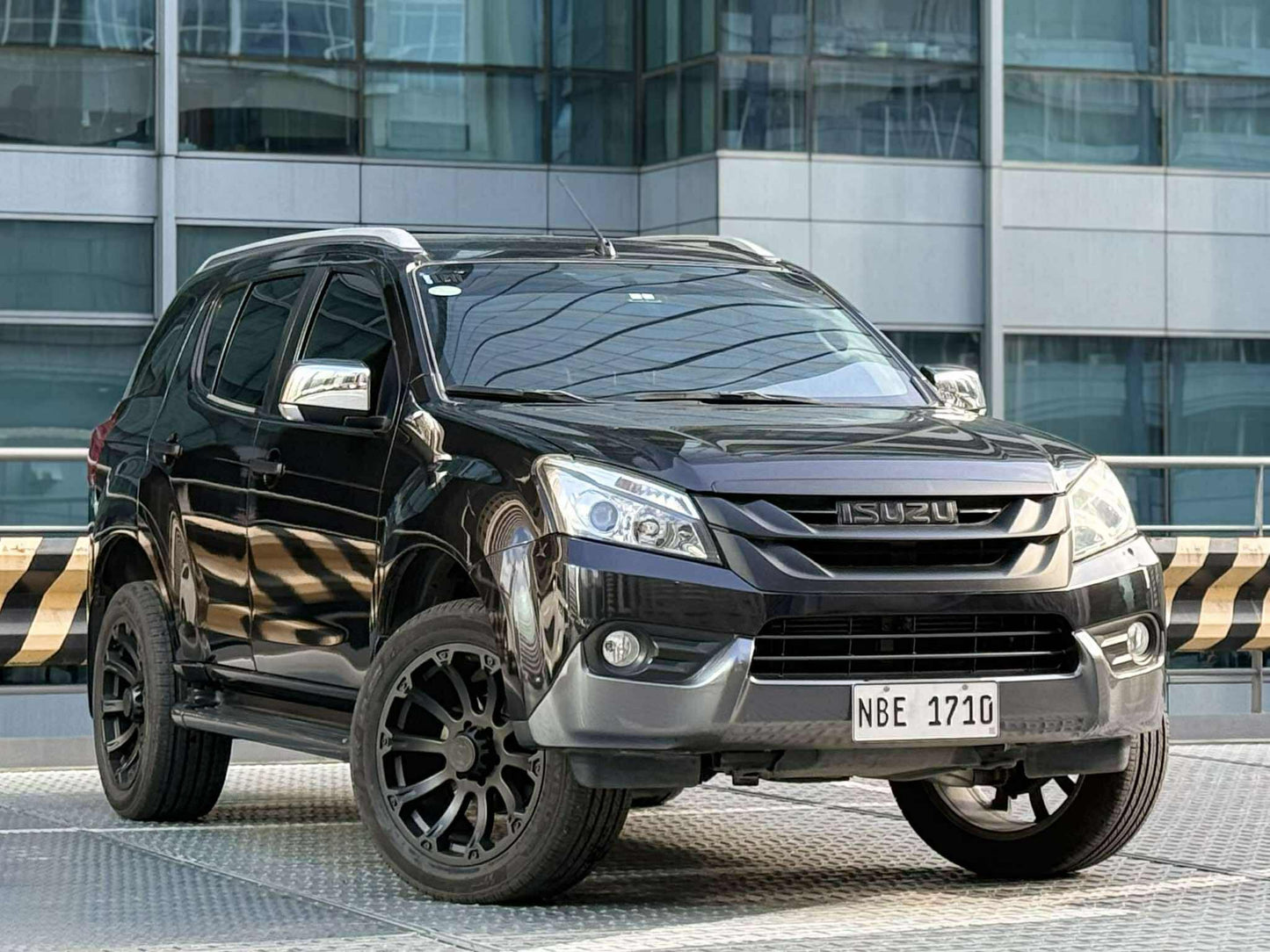 2018 Isuzu MUX LSA 4x2 2.5, Manual, Diesel