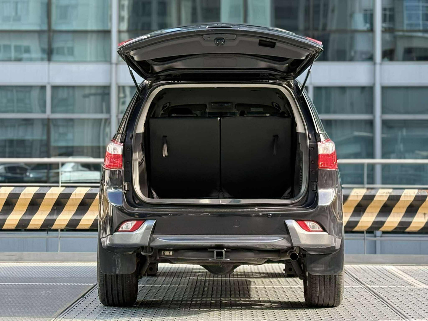 2018 Isuzu MUX LSA 4x2 2.5, Manual, Diesel