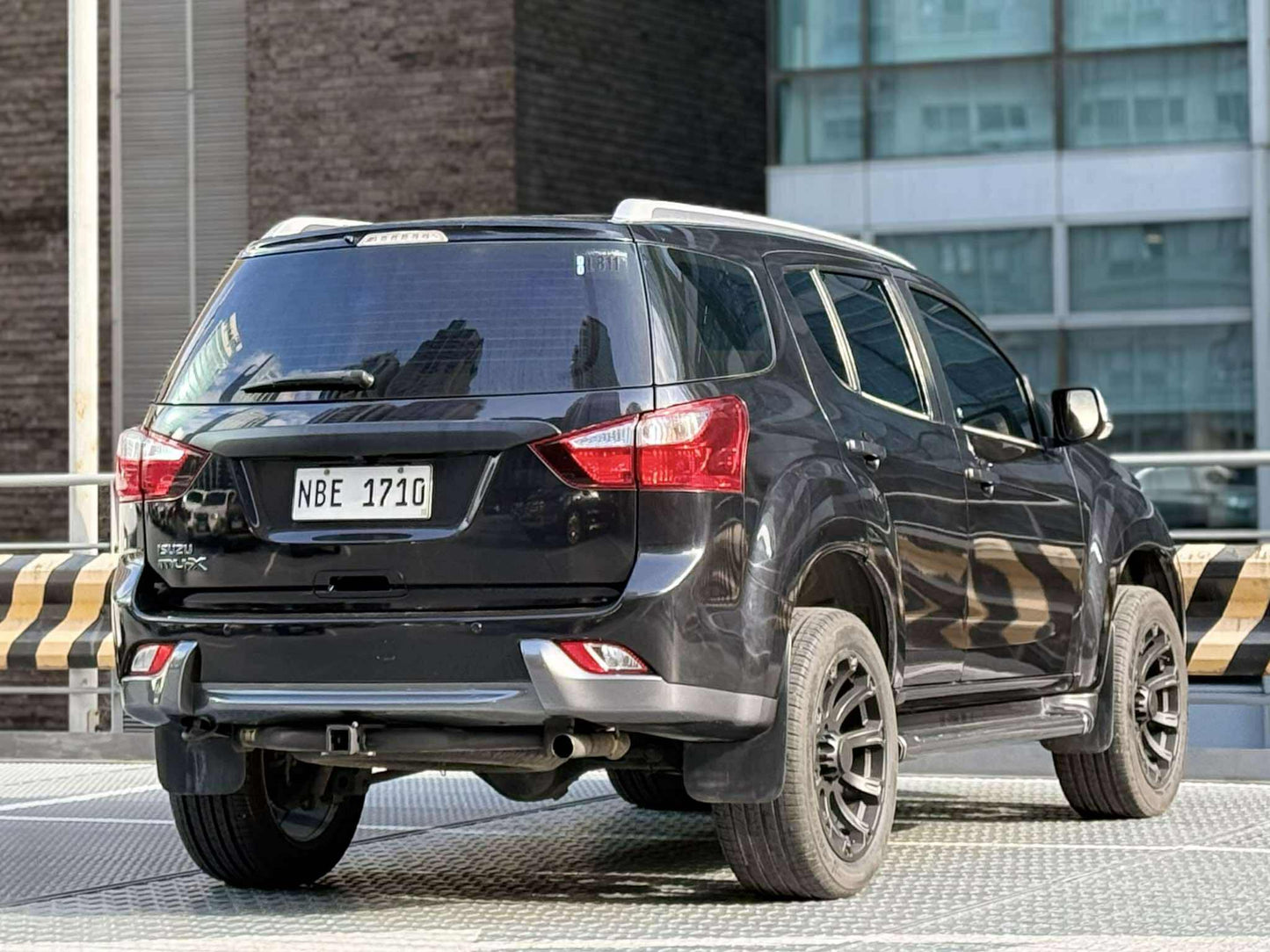 2018 Isuzu MUX LSA 4x2 2.5, Manual, Diesel