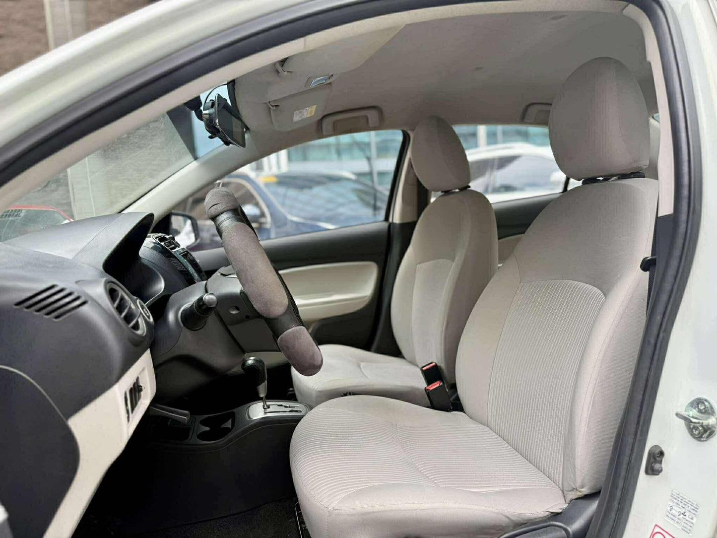 2015 Mitsubishi Mirage GLS 1.2, Automatic, Gas