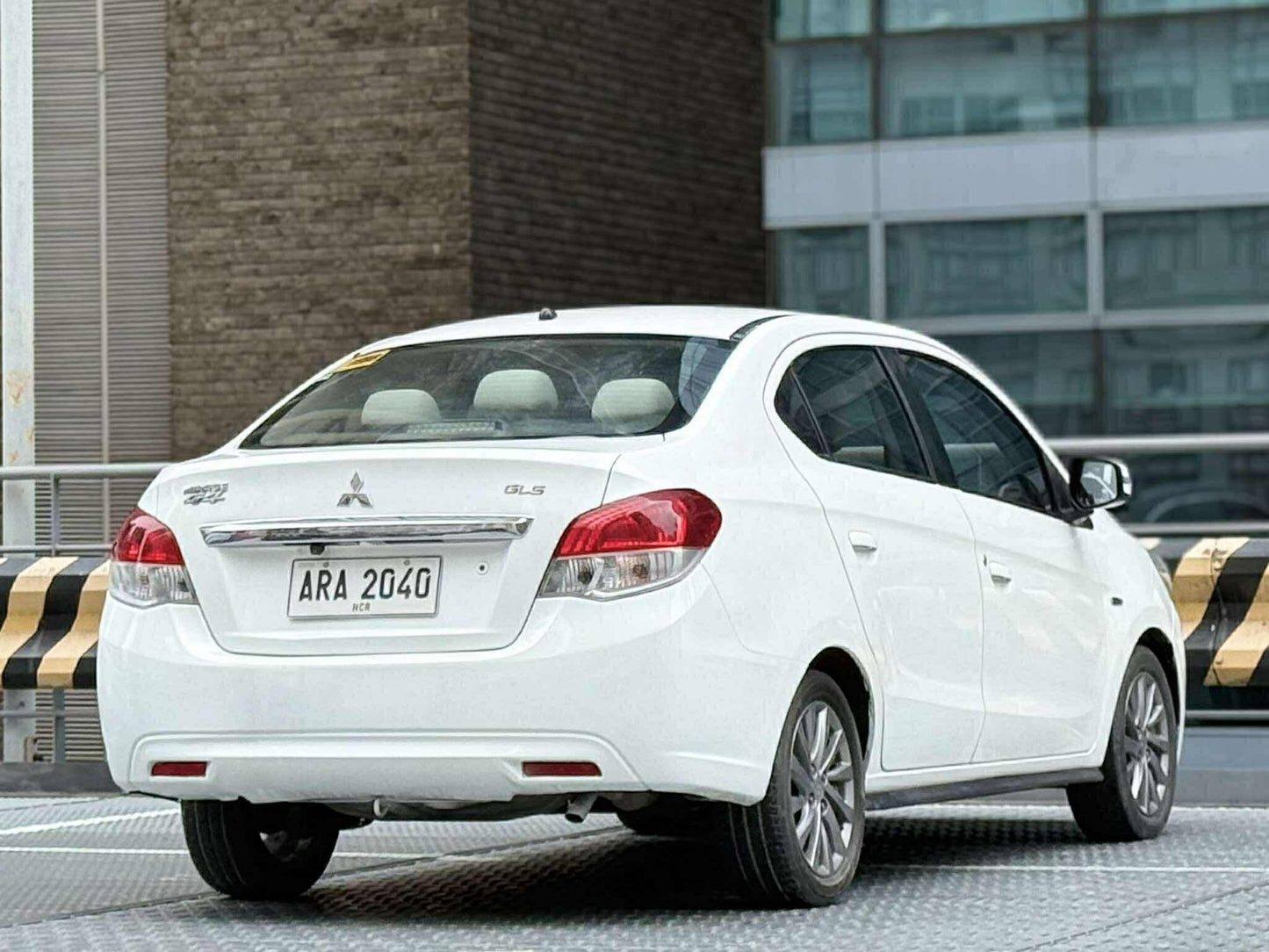 2015 Mitsubishi Mirage GLS 1.2, Automatic, Gas