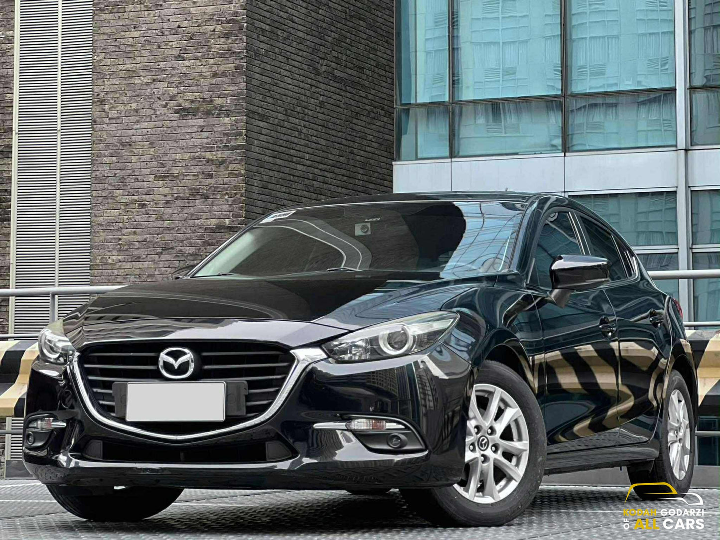 2018 Mazda 3 Hatchback 1.5 V, Automatic, Gas