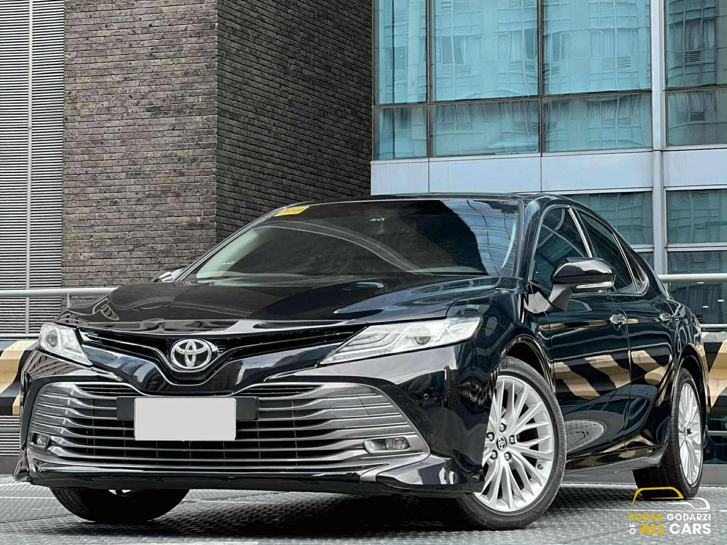 2020 Toyota Camry 2.5 V, Automatic, Gas