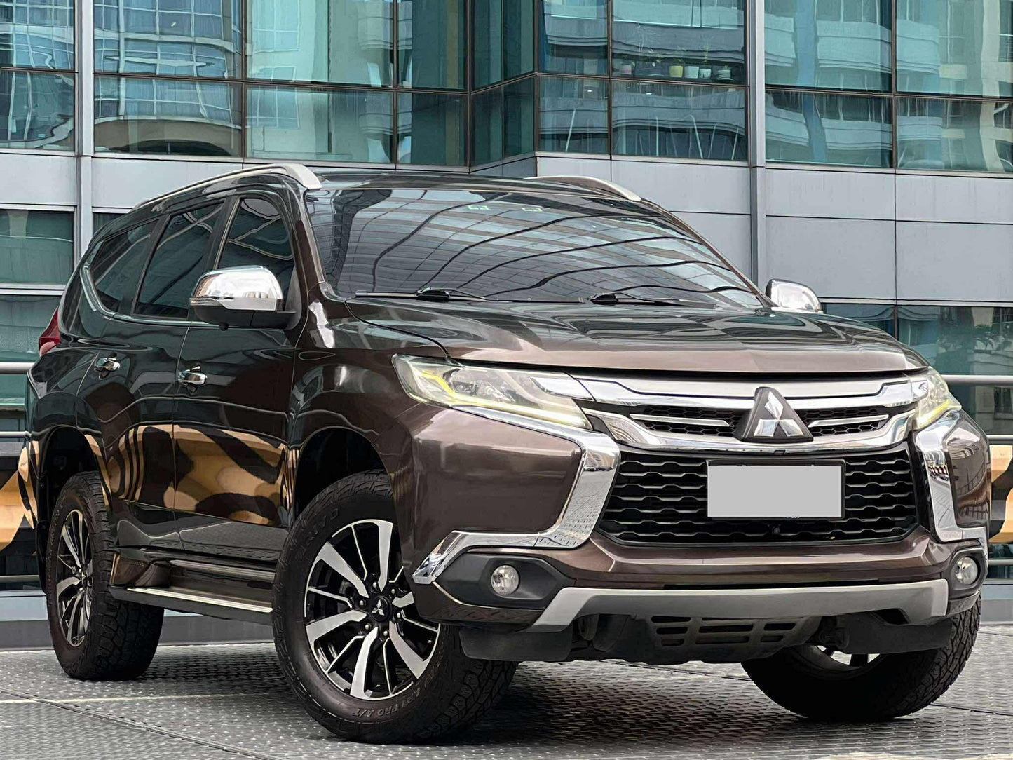 2016 Mitsubishi Montero GLS Premium 4x2, Automatic, Diesel