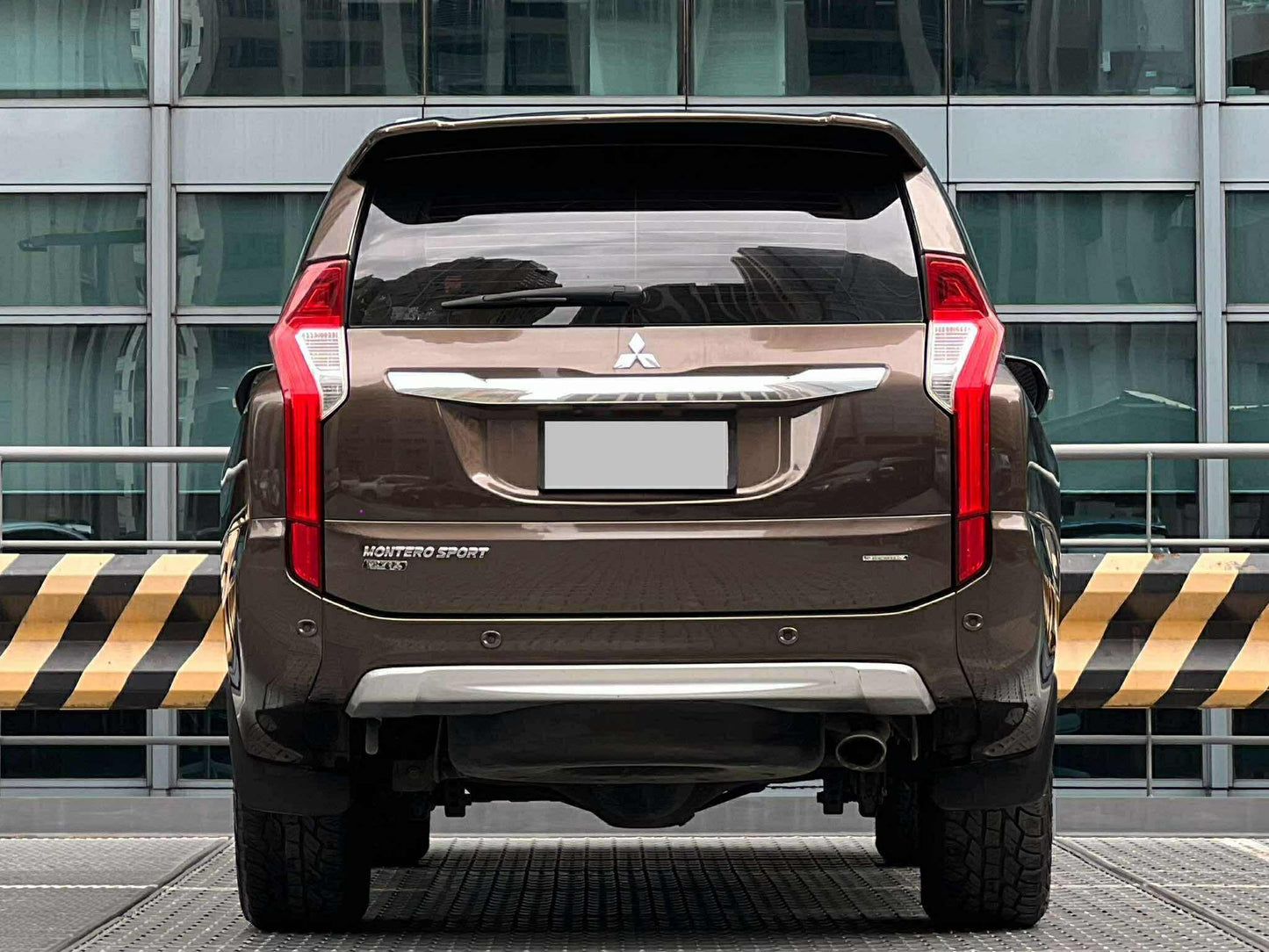 2016 Mitsubishi Montero GLS Premium 4x2, Automatic, Diesel