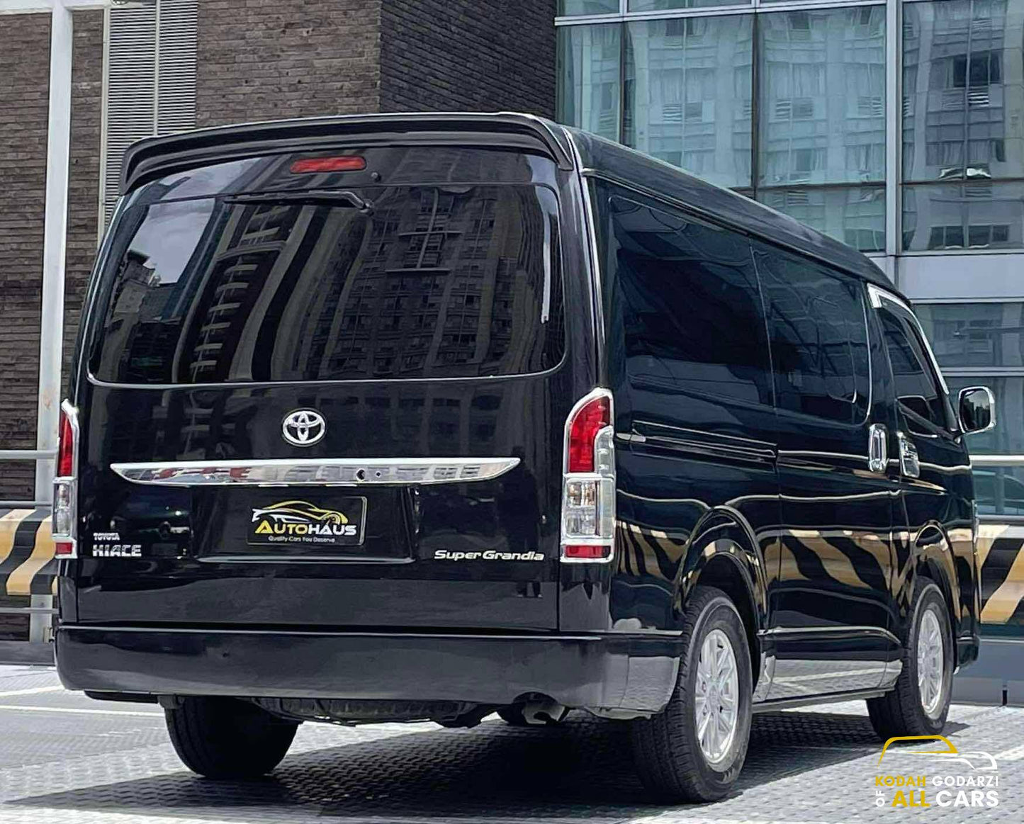2019 Toyota Hiace Super Grandia Leather 3.0, Automatic, Diesel