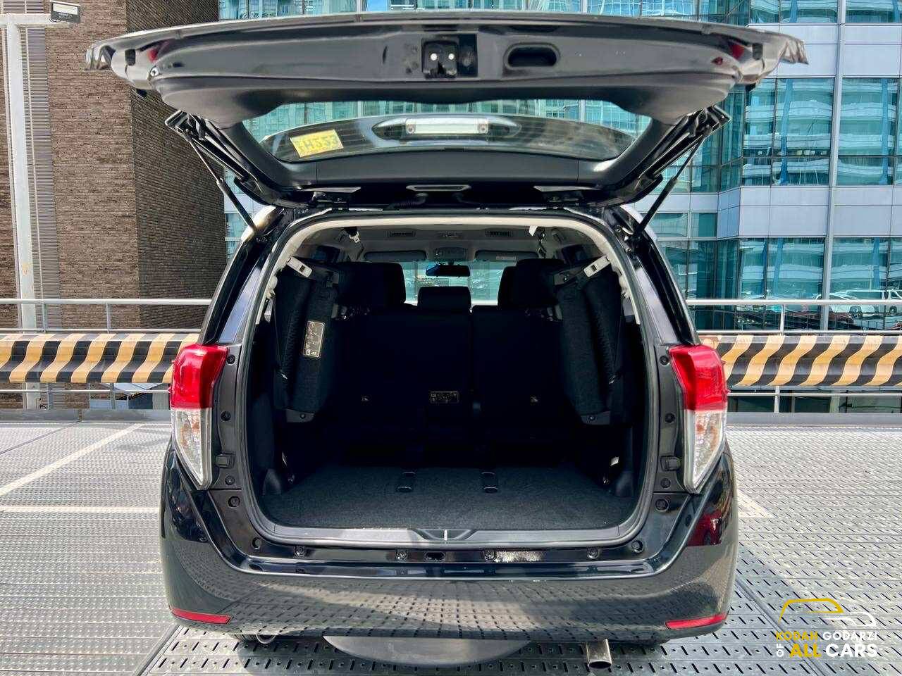 2023 Toyota Innova 2.8 E, Automatic, Diesel