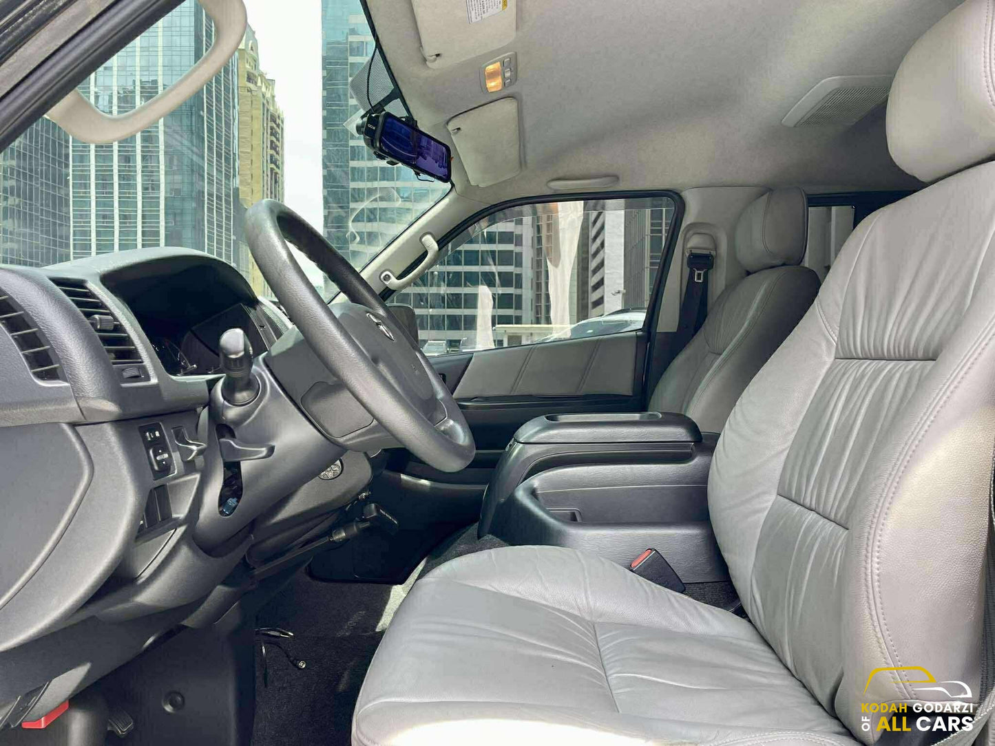 2019 Toyota Hiace Super Grandia Leather 3.0, Automatic, Diesel