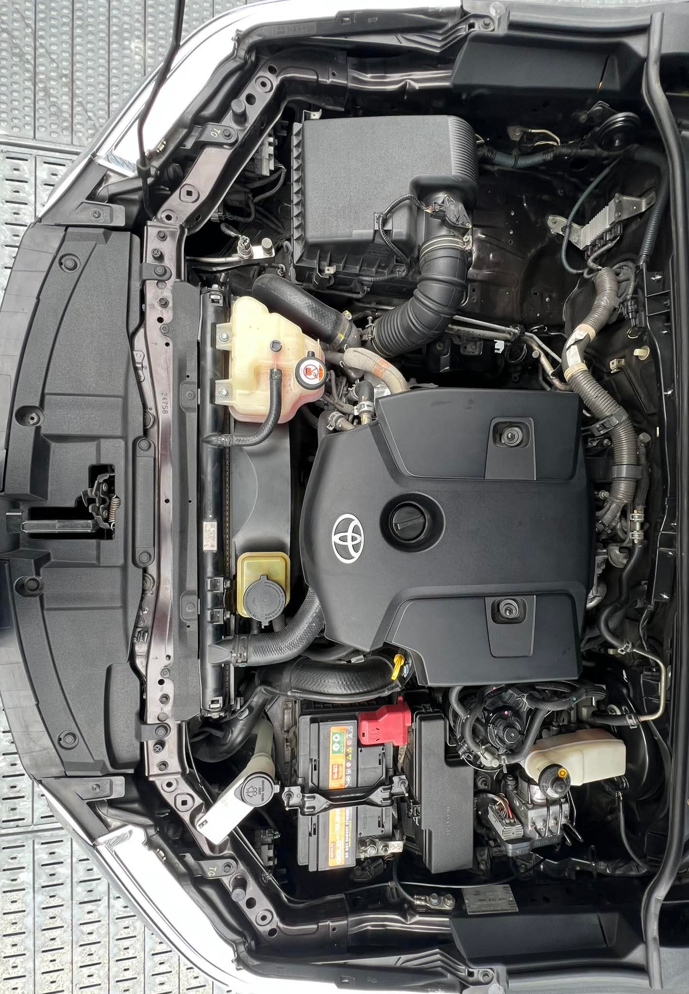 2017 Toyota Fortuner V 4x2, Automatic, Diesel