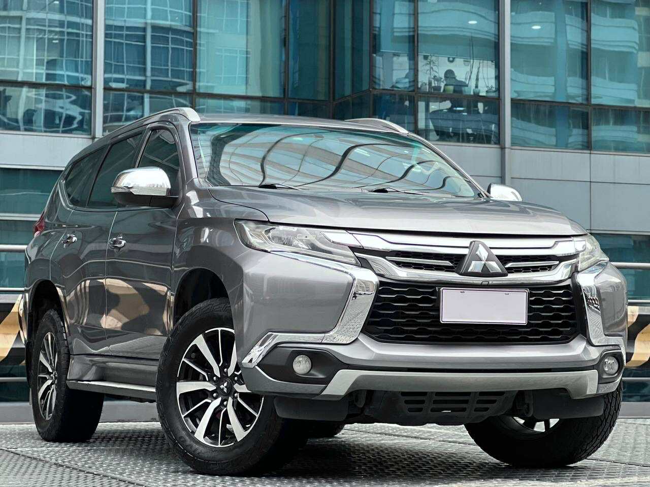 2017 Mitsubishi Montero GLS Premium 4x2 2.4, Automatic, Diesel
