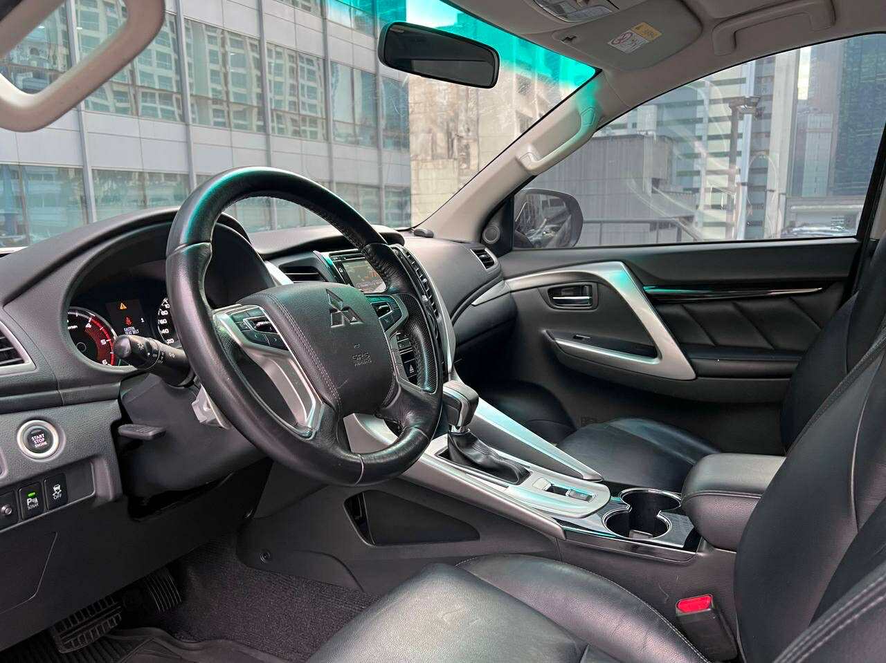 2017 Mitsubishi Montero GLS Premium 4x2 2.4, Automatic, Diesel