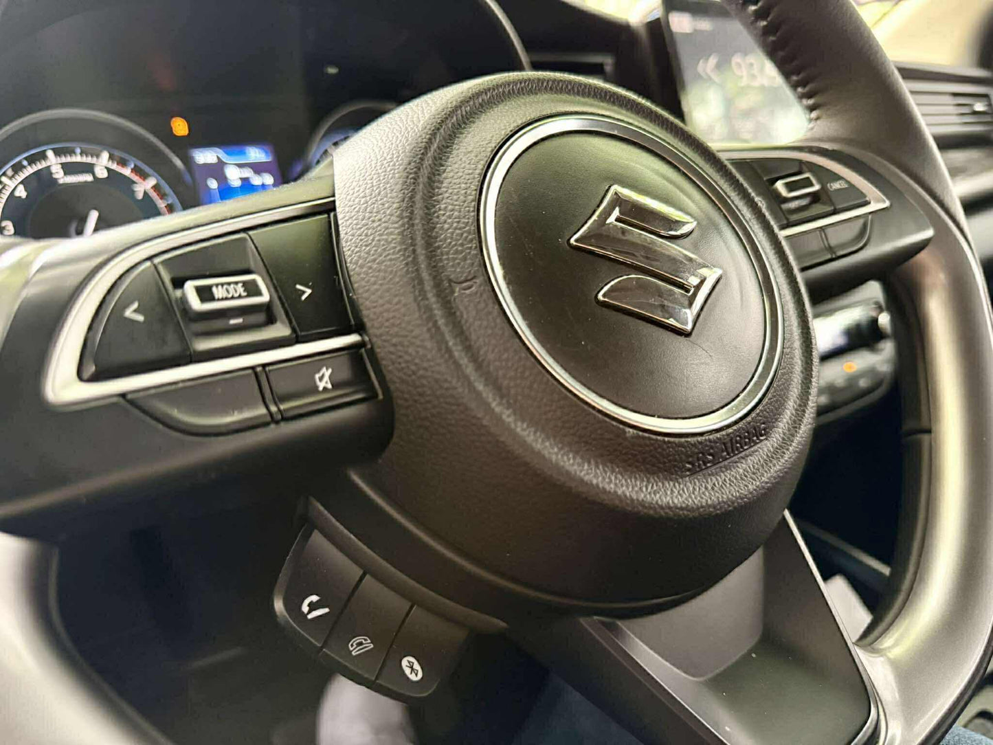 2025 Suzuki XL7 Hybrid GLX, Automatic, Gas