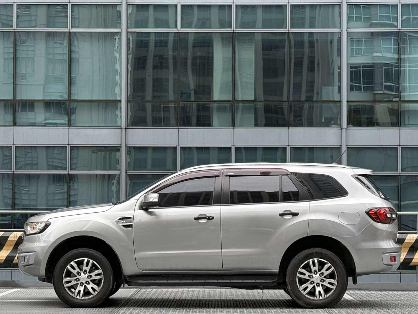 2018 Ford Everest Trend 4x2 2.2,
Automatic, Diesel