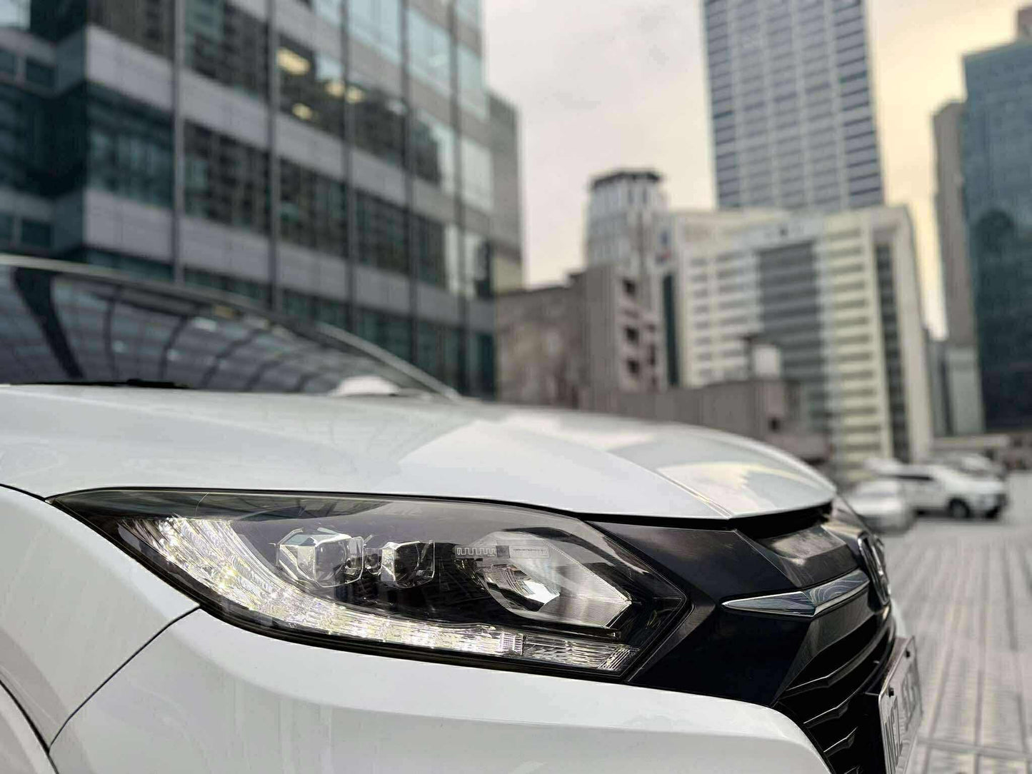 2016 Honda HRV 1.8 EL, Automatic, Gas