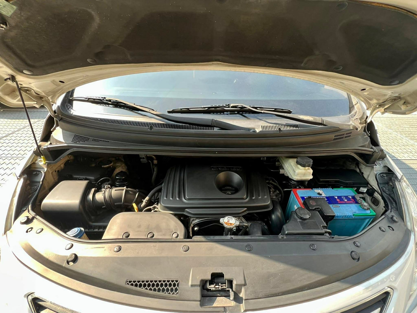 2016 Hyundai Grand Starex 2.5, Automatic, Diesel