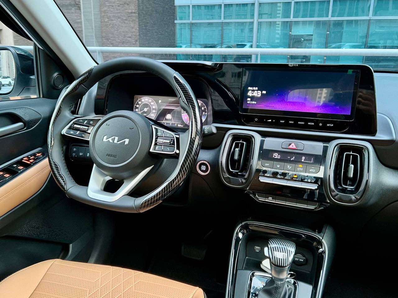 2024 Kia Sonet 1.5 SX, Automatic, Gas