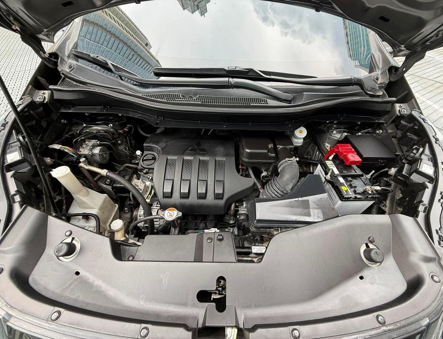 2025 Mitsubishi Xpander 1.5 GLS 2WD, Automatic, Gas