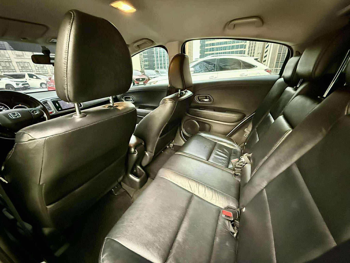 2016 Honda HRV 1.8 EL, Automatic, Gas