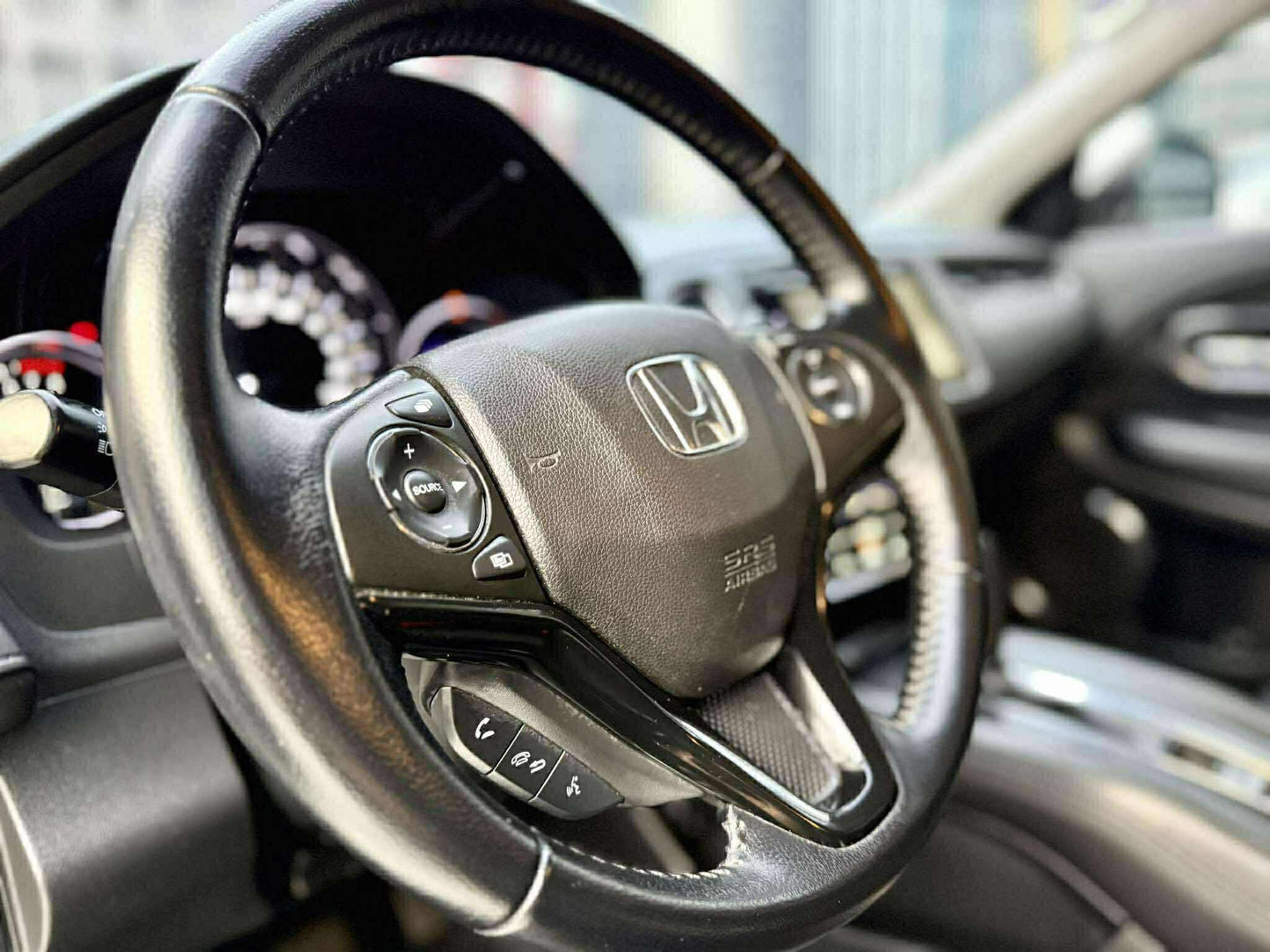 2016 Honda HRV 1.8 EL, Automatic, Gas