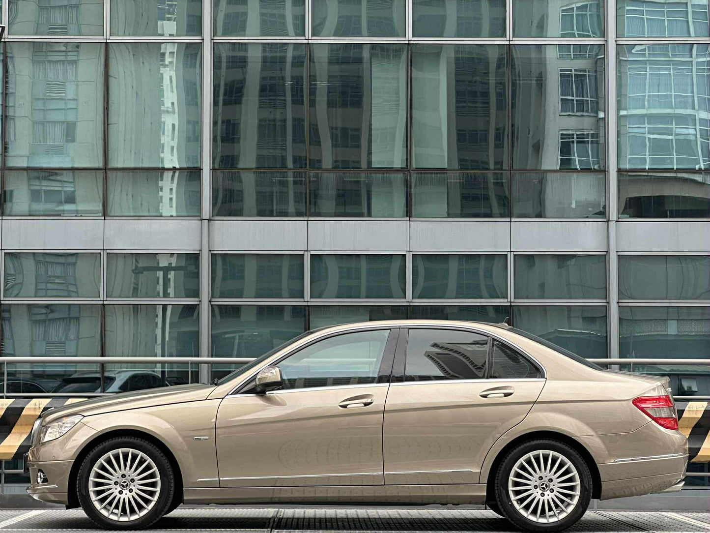 2009 Mercedes Benz C200 Kompressor, Automatic, Gas