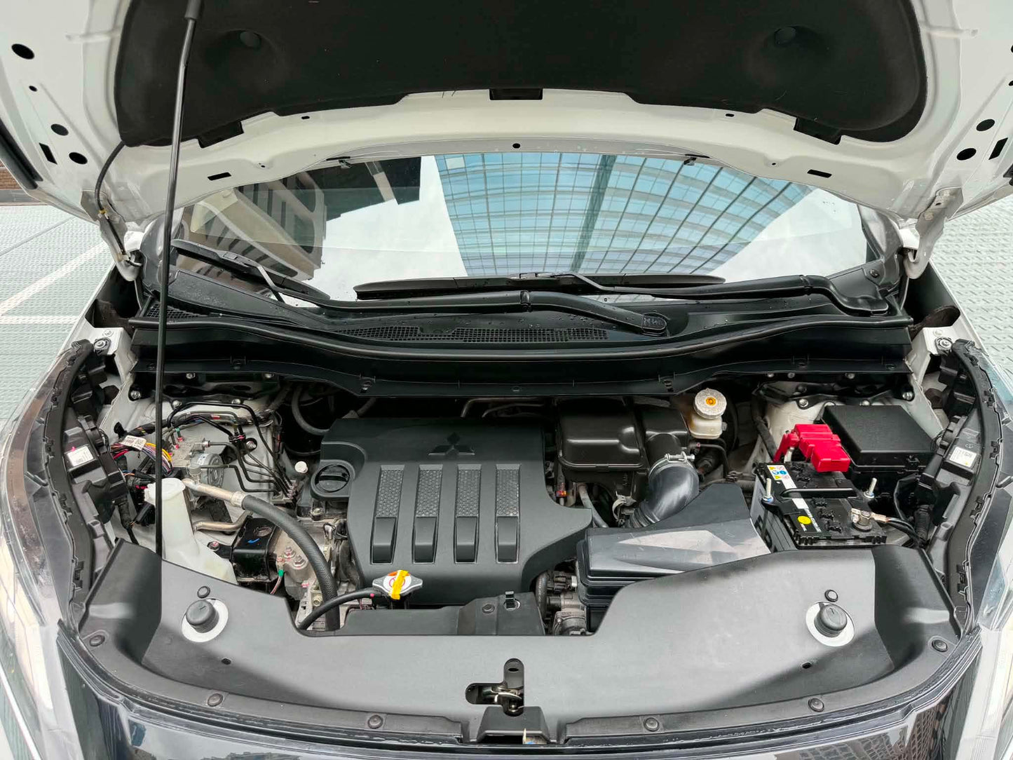 2025 Mitsubishi Xpander 1.5 GLS,Automatic, Gas