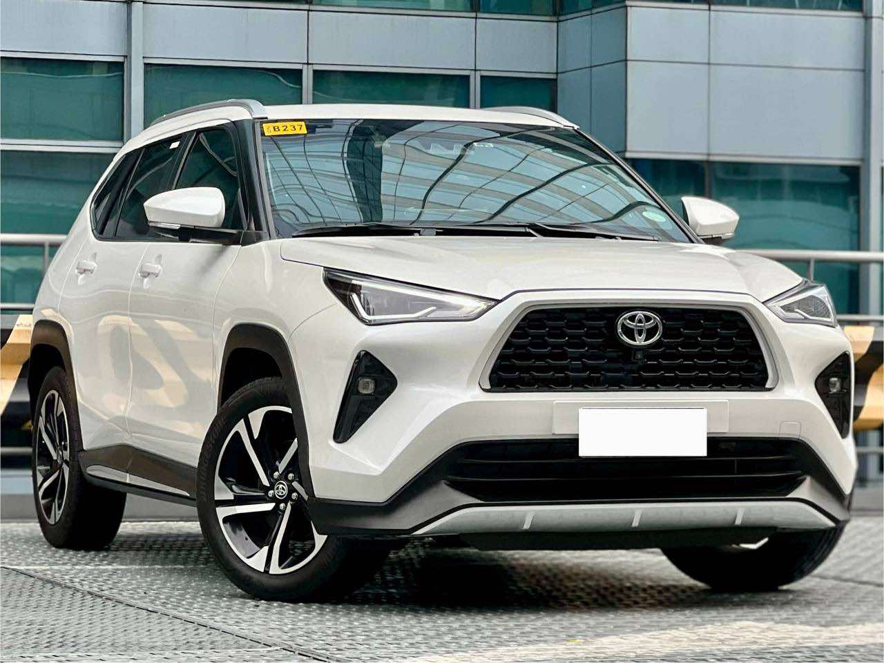 2024 Toyota Yaris Cross 1.5 V, Automatic, Gas