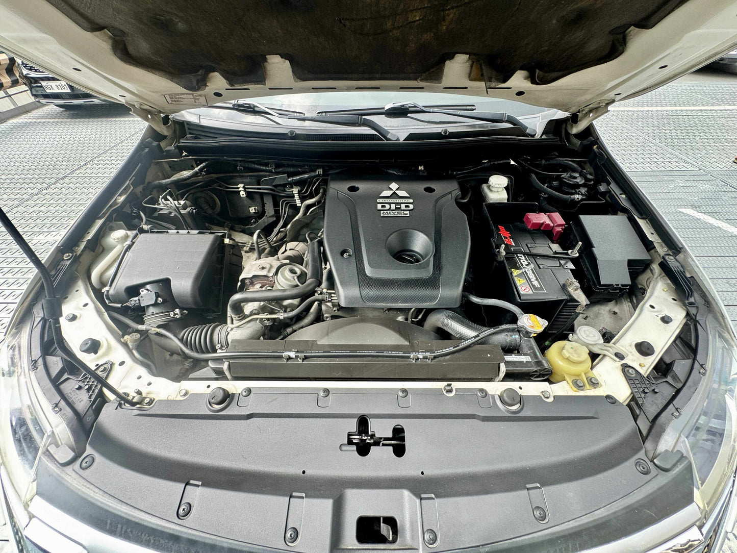2017 Mitsubishi Montero GT 4x4 2.5, Automatic, Diesel