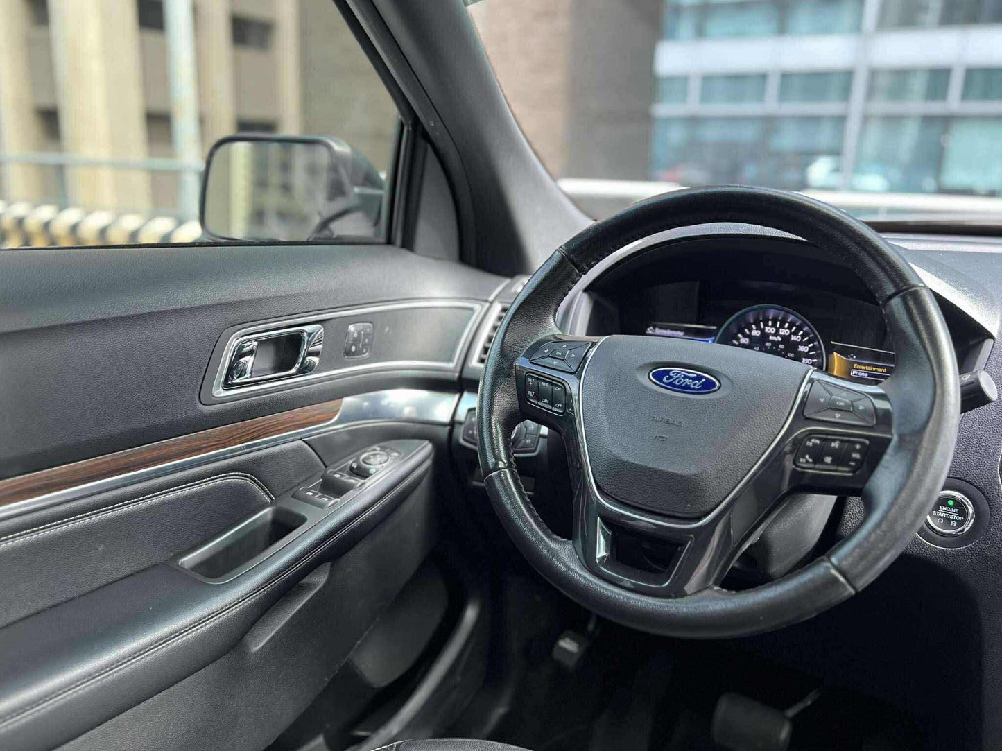 2017 Ford Explorer 2.3 Ecoboost, Automatic, Gas