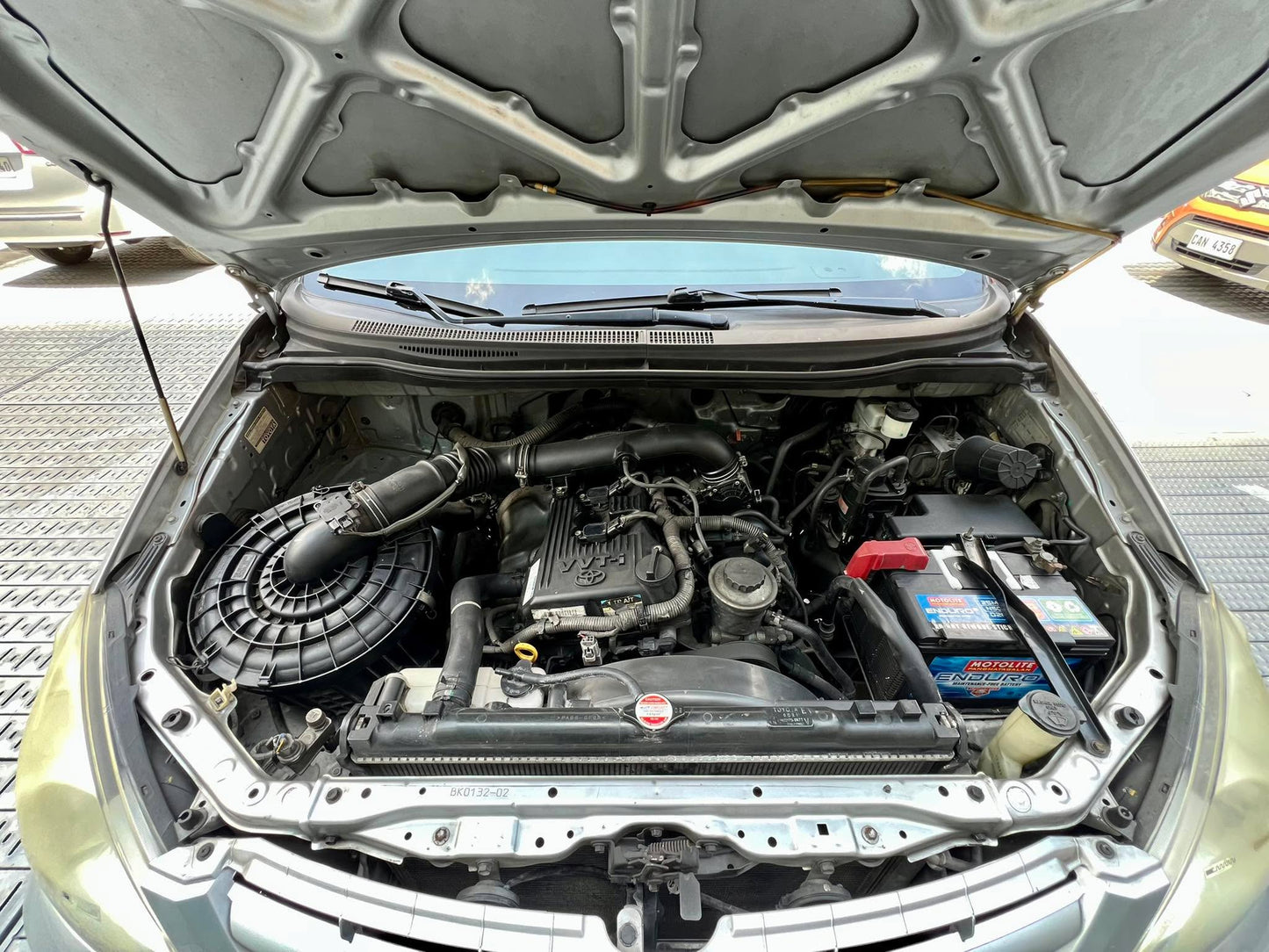 2011 Toyota Innova E 2.0, Automatic, Gas