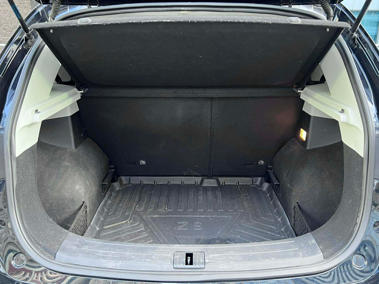 2020 MG ZS Alpha 1.5, Automatic, Gas