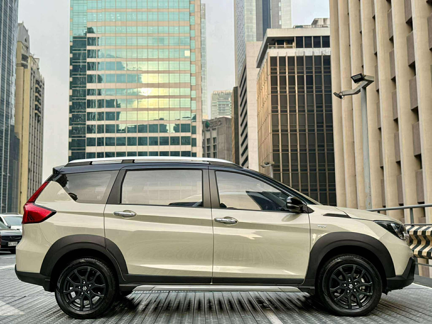 2025 Suzuki XL7 Hybrid GLX, Automatic, Gas