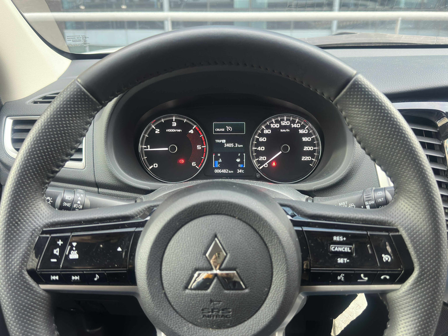 2025 Mitsubishi Montero 2.4D GLX 2WD, Manual, Diesel