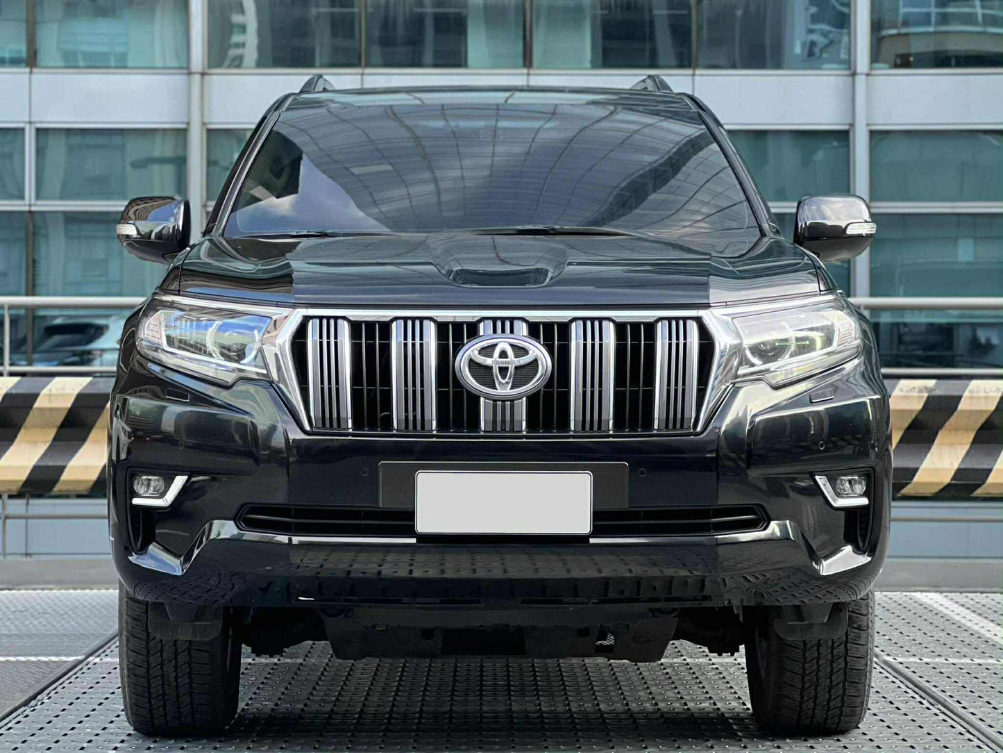 2018 Toyota Land Cruiser Prado 4.0 VX, Automatic, Gas